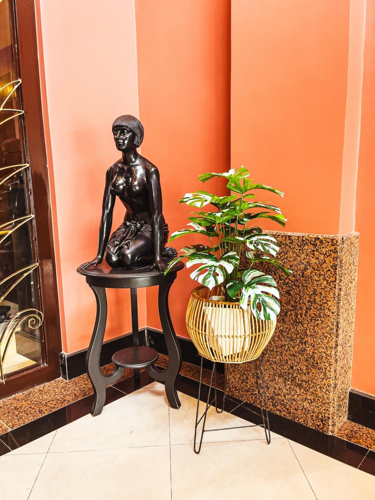 Miramar Hotel 3*