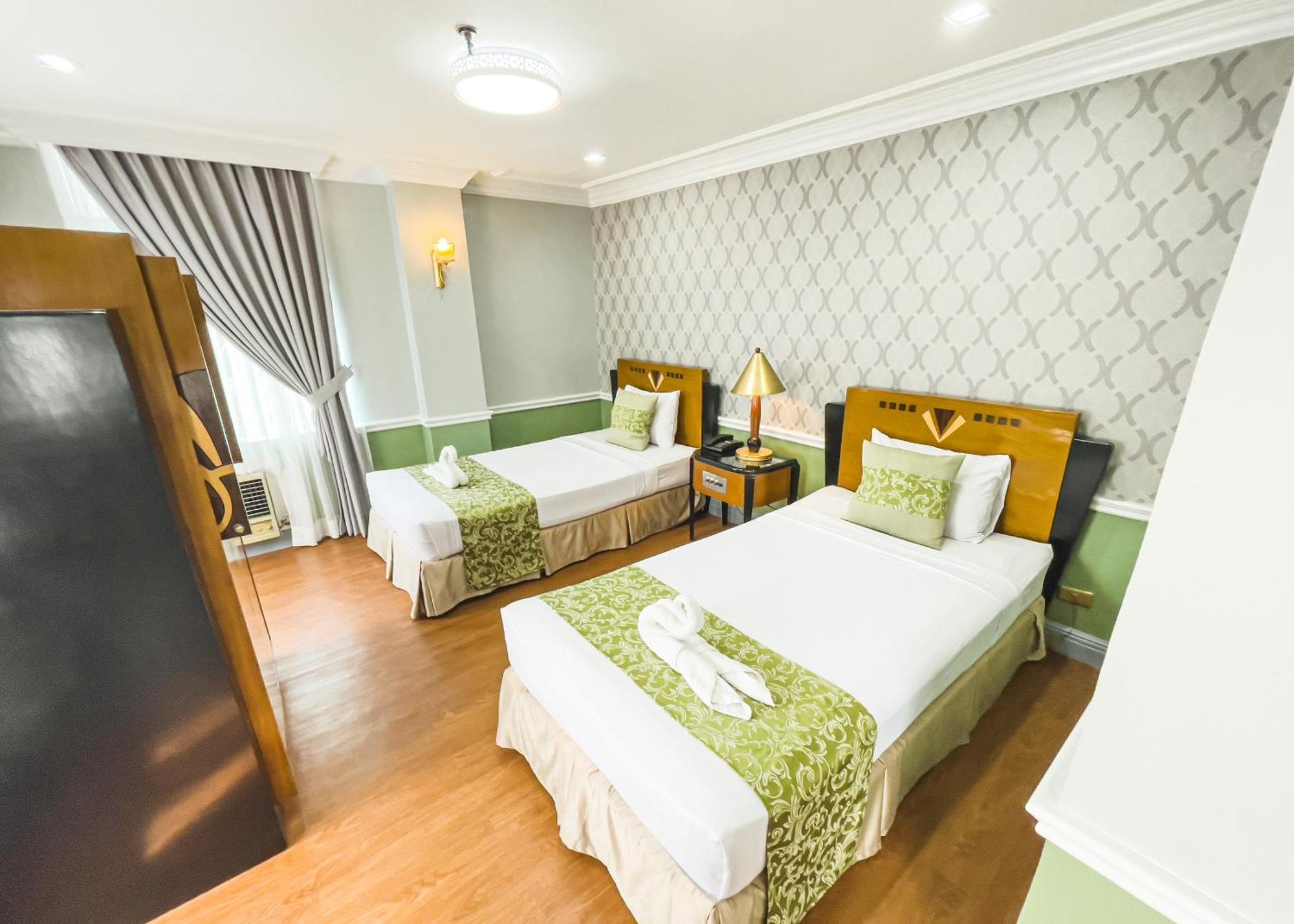 Miramar Hotel 3*